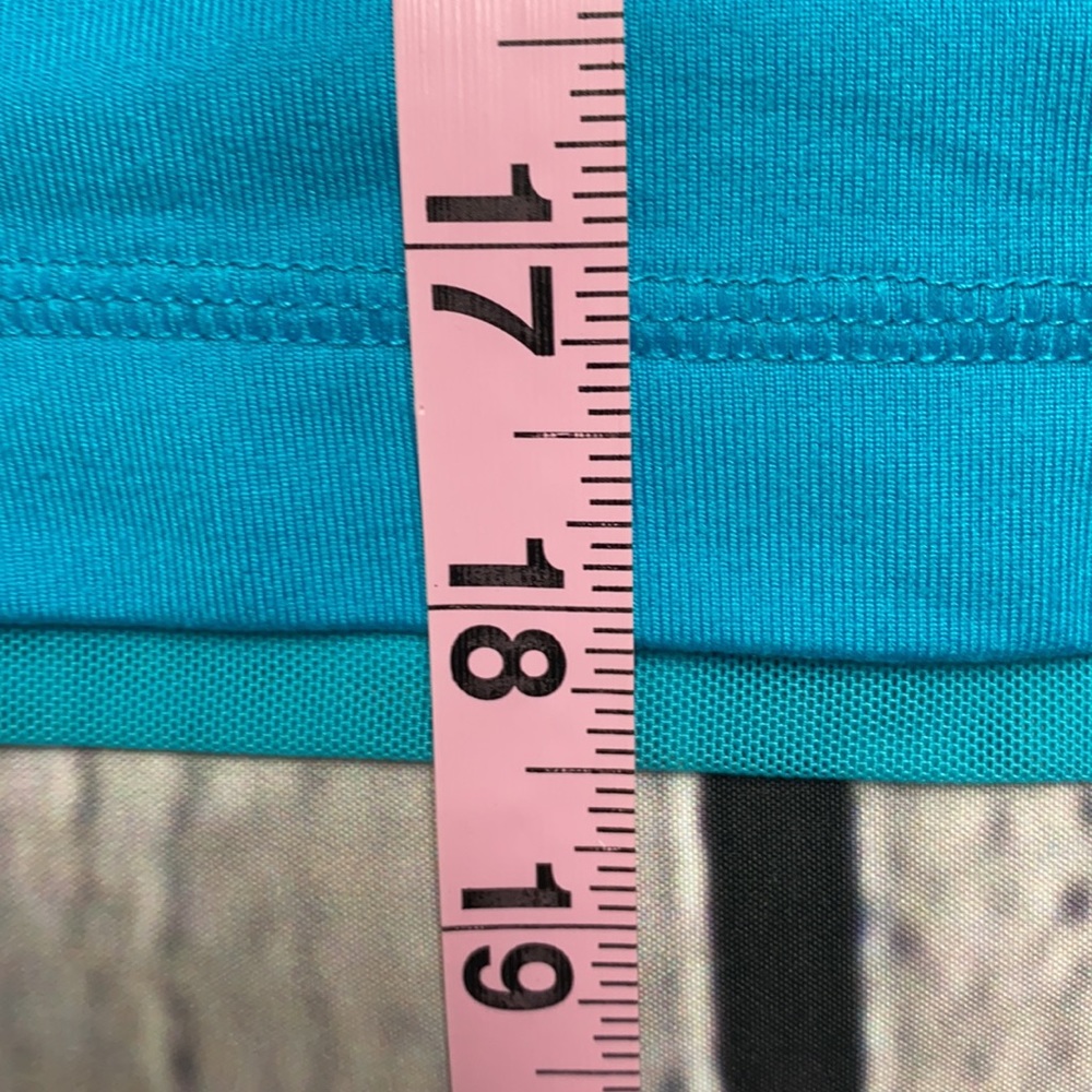 Reebok Blue Activewear Tank Top Size: XS - Picture 14 of 17